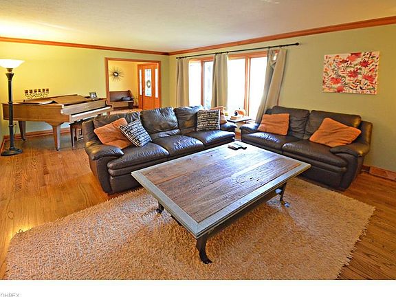 5th image of 31407 Manchester Ln