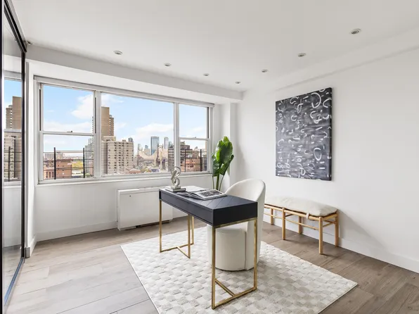 340 East 64th Street image 4 of 23