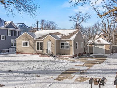 302 S Oak St, Hendricks, MN, 56136
