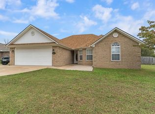 646 Lynn Dr, Pea Ridge, AR 72751