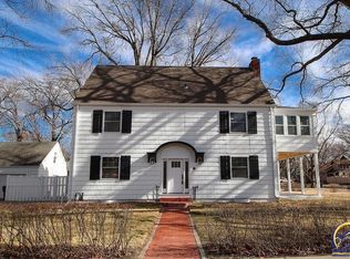 1432 SW Macvicar Ave, Topeka, KS 66604