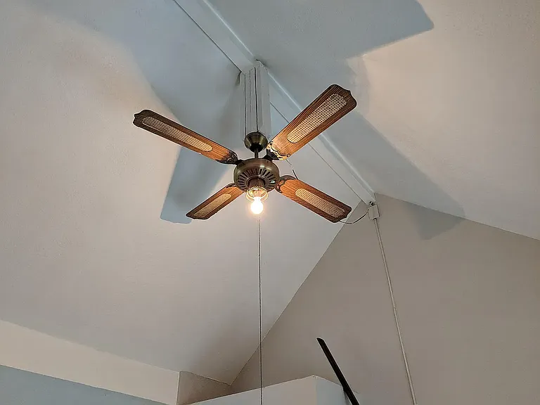 High ceilings with fan.