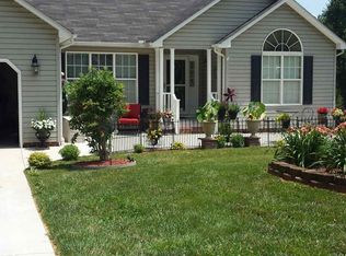 206 Strawberry Ln, Salisbury, NC 28147