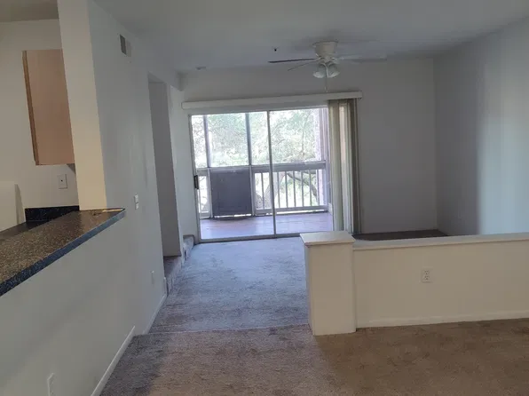 482 N Pin Oak Pl APT 202, Longwood, FL 32779