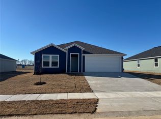 540 Mac St, Prairie Grove, AR 72753