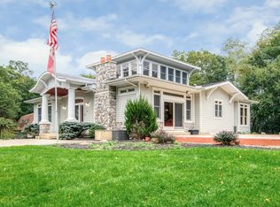 5474 Chauncey Dr NE, Belmont, MI 49306