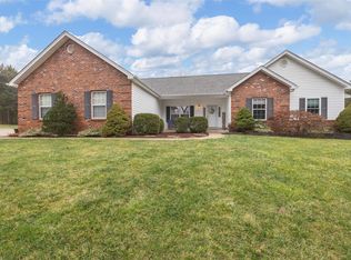 301 Clove Ct, Foristell, MO 63348
