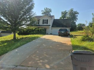 112 Blackbird Ln, Greenville, SC 29611