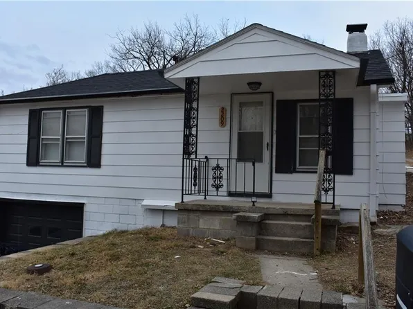 2209 Oscar St, Saint Joseph, MO 64505