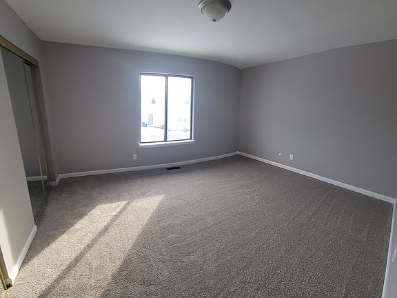 4th image of 1901 Nancy Ct APT 7
