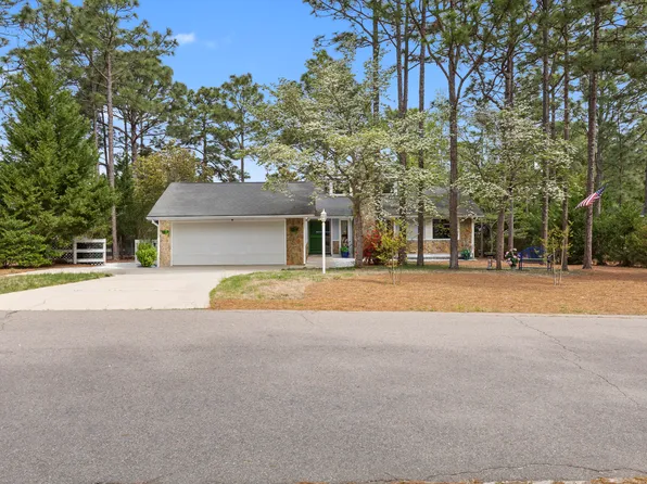 17 Coldstream Ln, Pinehurst, NC 28374