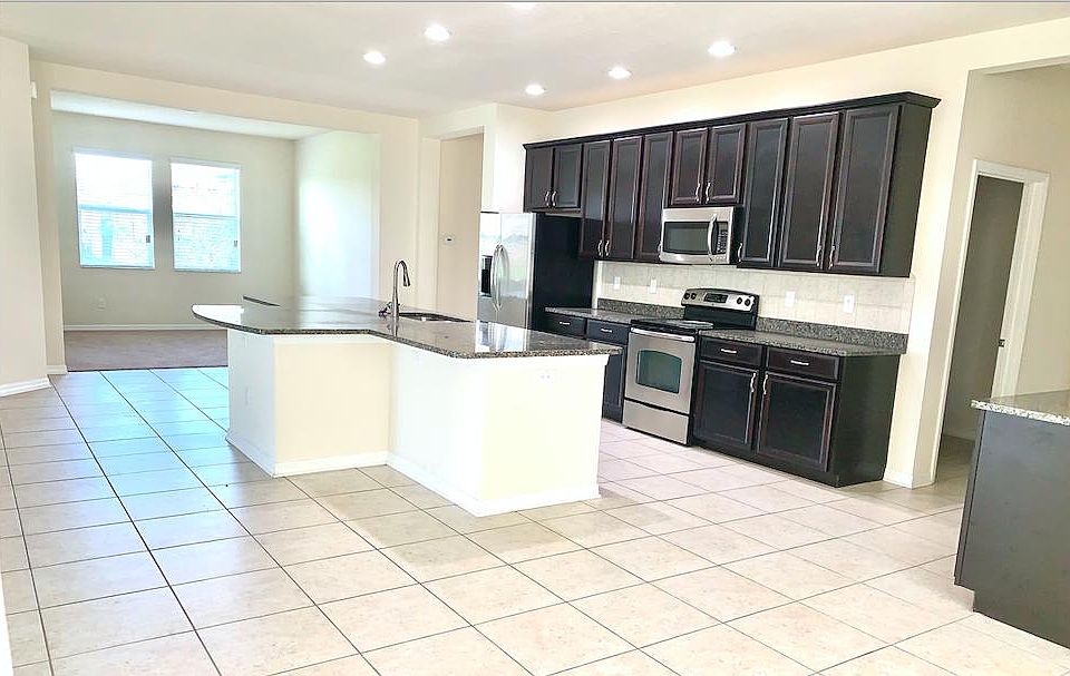 601 15th Ave NW, Ruskin, FL 33570. This hard to find impeccable one-story, 3000 square foot, Four/Five bedrooms, game room, formal dining room, three-and-a-half bath, 3-car garage luxurious home is on a large 8,486 Sq ft lot in one of the most desirable