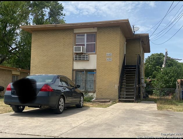 1st image of 639/641 MORNINGVIEW DR
