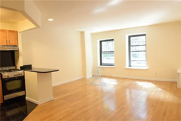 Rented by Peter Ashe | media 1