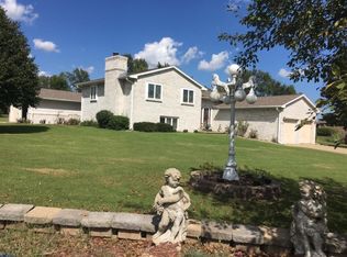 702 Pryor St, Iola, KS 66749