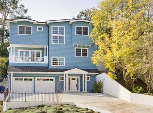 425 N Skyewiay Rd, Los Angeles, CA 90049