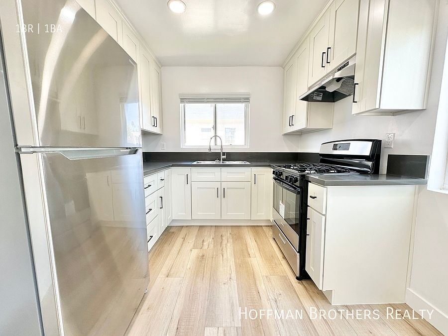 1st image of 1541 N Formosa Ave #20A