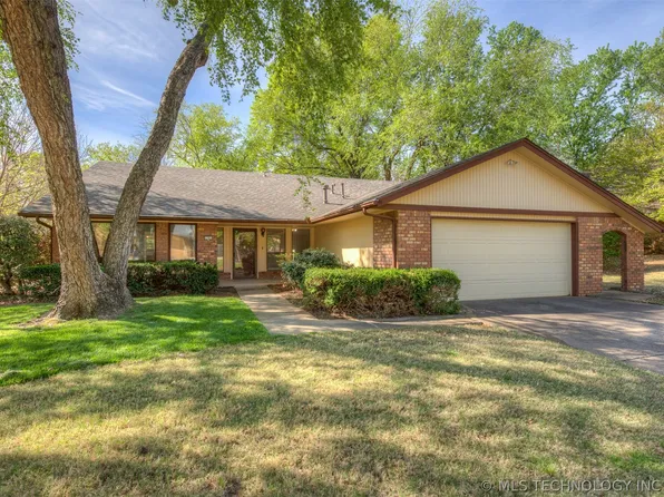 1701 W Winston Ct, Broken Arrow, OK 74011
