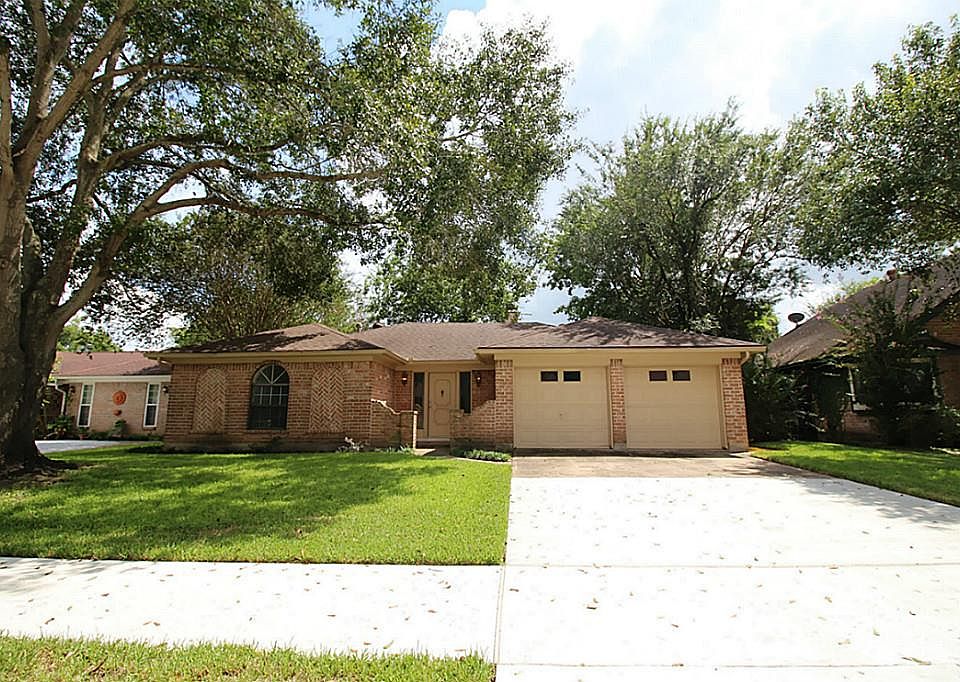 1st image of 2135 Turtle Creek Dr