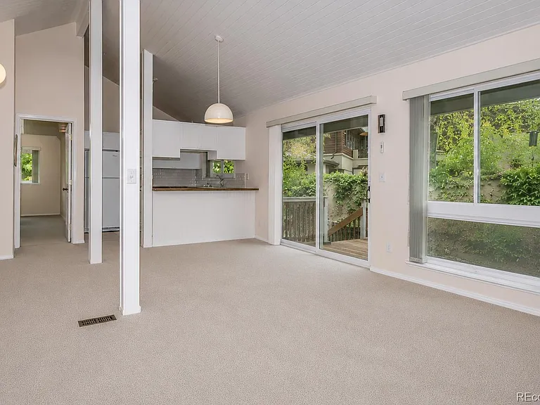 2730 Lafayette Dr — Photo 6