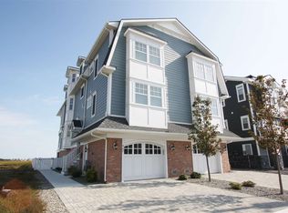 407 20th St, Avalon, NJ 08202