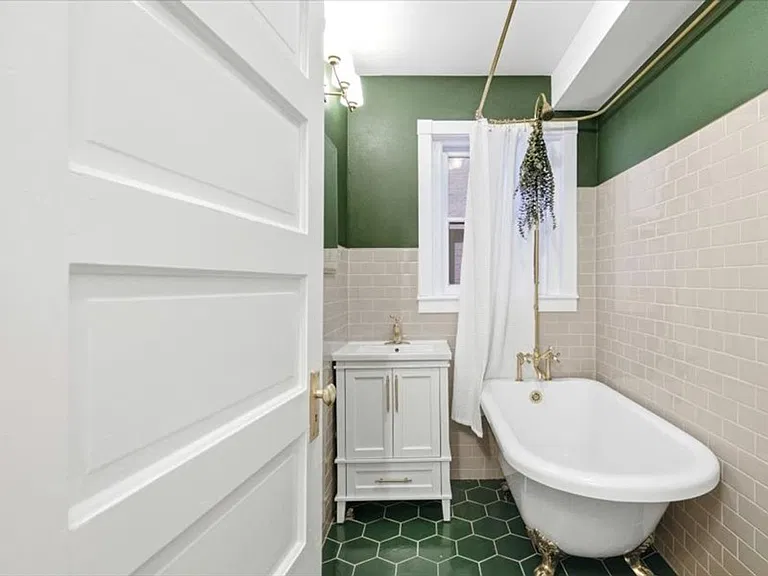1137 N Sherman St #14 — Photo 27
