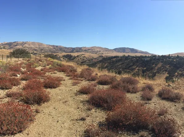 23016 Monroe Ln, Tehachapi, CA 93561