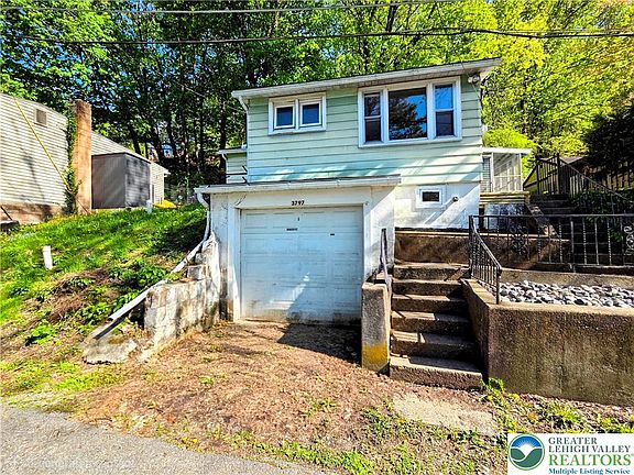 2nd image of 3797 Mangrove Dr