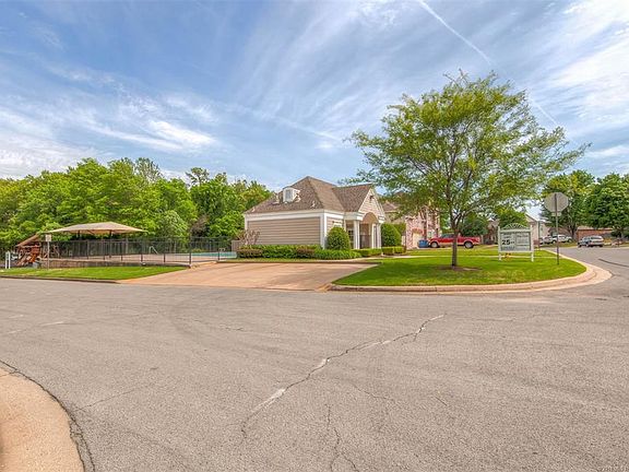 Community pool access!