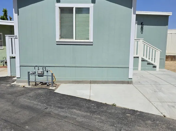 45131 28th St E Space 11, Lancaster, CA 93535