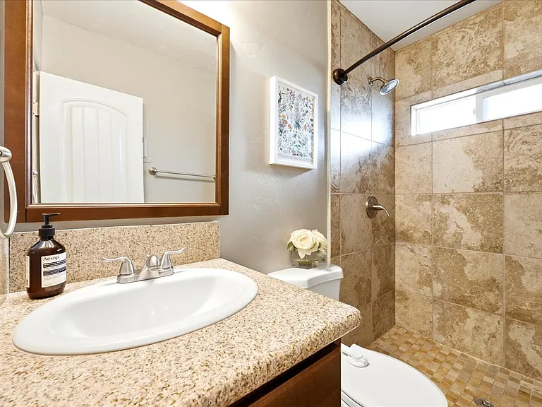 4526 Euclid Ave — Photo 17