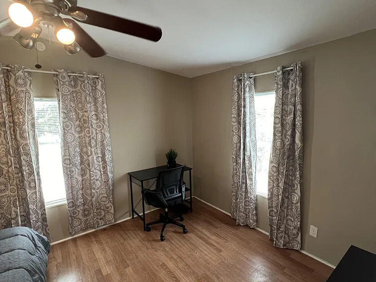 Tucker Hill Ln — Photo 2