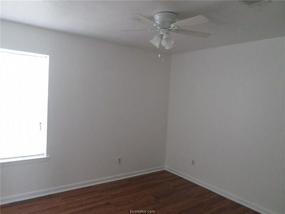 5th image of 825 San Benito Dr
