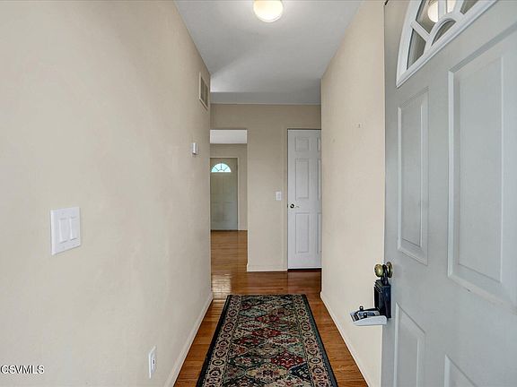 4th image of 125 Hagenbuch Rd