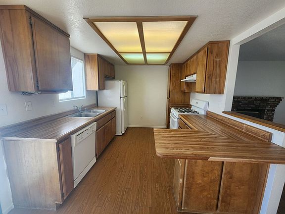 4th image of 6035 Mariposa Ave
