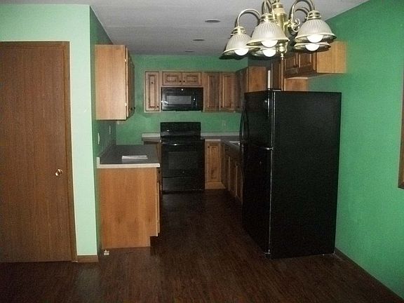 4th image of 1380 S Farming Rd #S