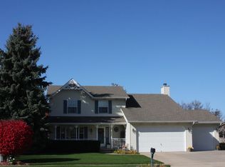 819 Stanley Ct, Sycamore, IL 60178