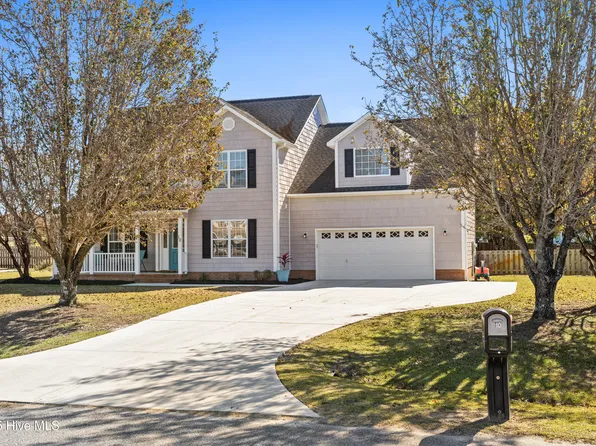 10 E Brenda Lee Drive, Hampstead, NC 28443