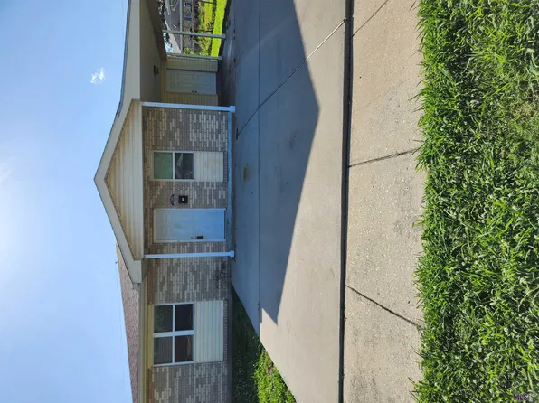 1560 Redwood Dr, Harvey, LA 70058