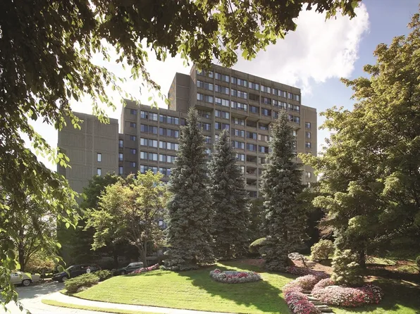 250 Hammond Pond Pkwy APT 508S, Newton, MA 02467