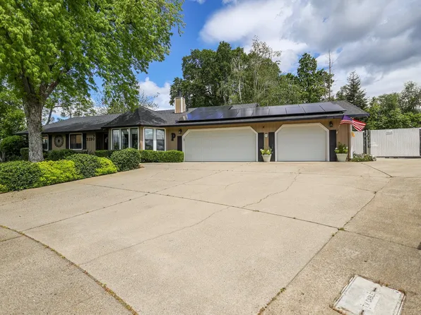 3190 Barrel Ct, Redding, CA 96001