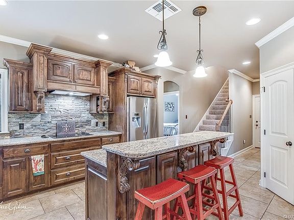 4th image of 248 Ann Ln