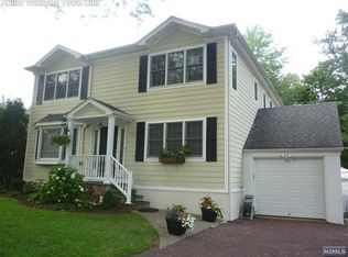 62 Hardenburgh Ave, Demarest, NJ 07627