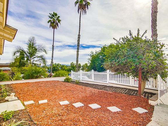 2nd image of 3972 Ocean View Blvd