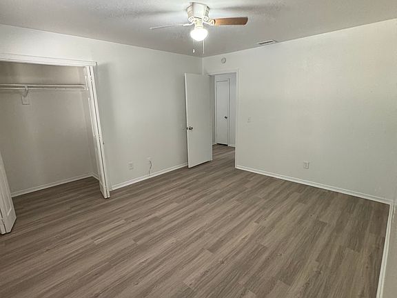 2nd bedroom with large closet