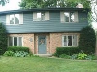 415 Westchester Dr, Rockford, IL 61107