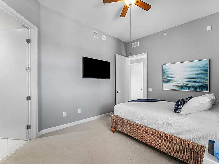 2640 Lake Shore Dr #2215 — Photo 22
