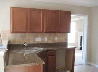 3536 Crosswinds Dr, Hope Mills, NC 28348