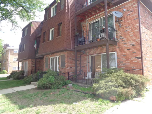 9729 S Ridgeland Ave #302, Oak Lawn, IL 60453