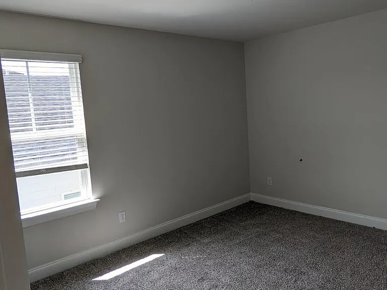 1411 Alabaster Ln — Photo 25
